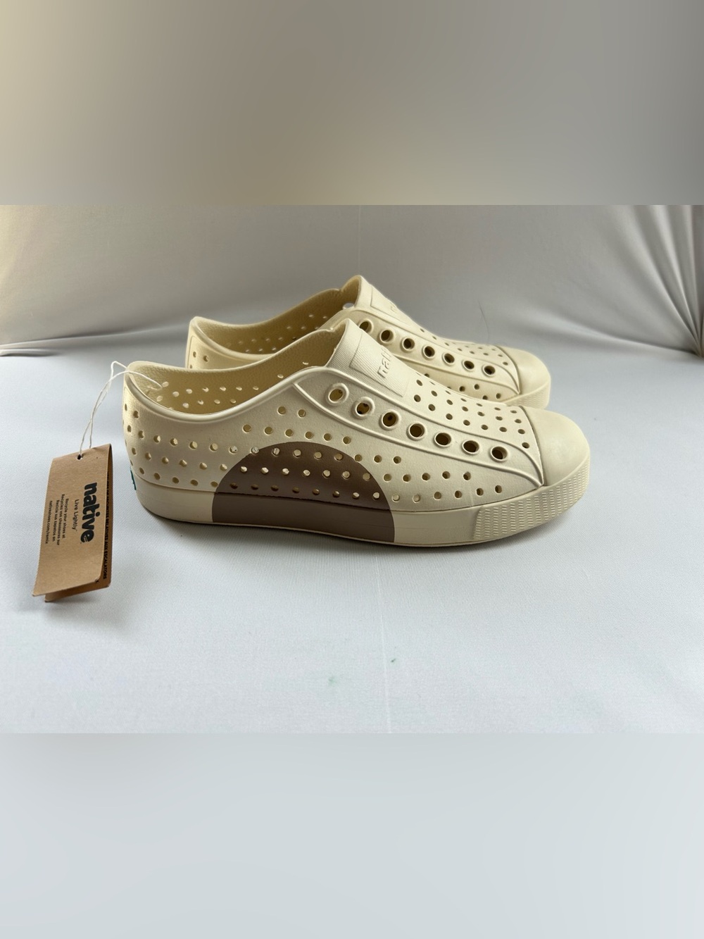 Native Beige Cream Slip-On Perforated Loafers size 6